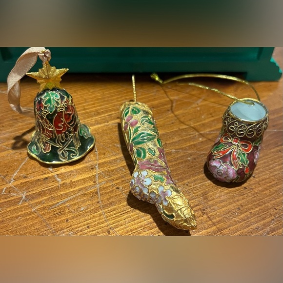 Vintage Cloisonné Christmas Ornaments Lot Of 3 Enamel Gold Holiday Cardinal Bell - Picture 1 of 15